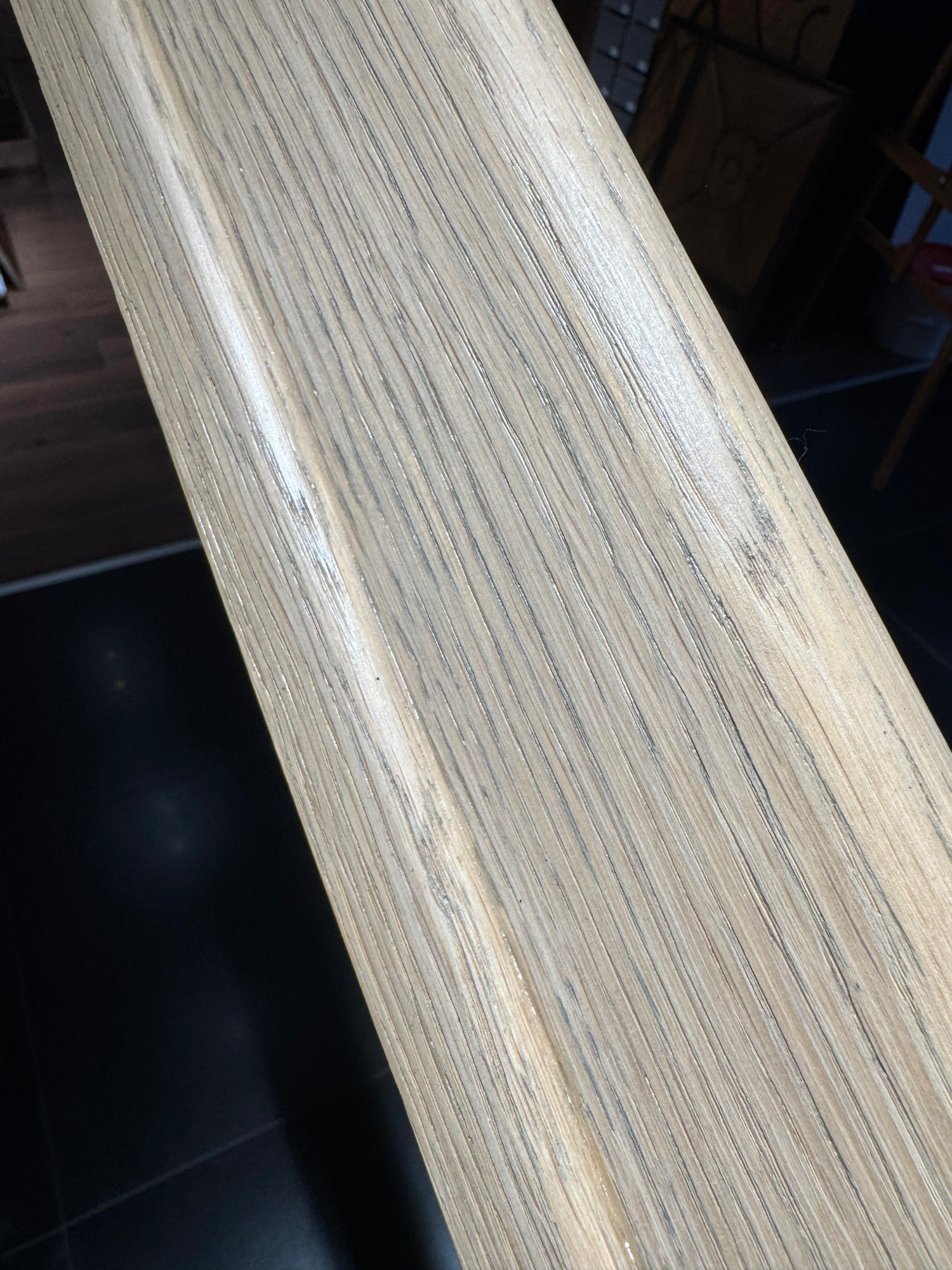 Плинтус массив Дуб сапожок серое масло 74х20х2100 мм